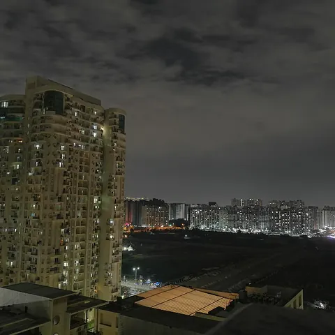 Noida Sector 78–76 skyline